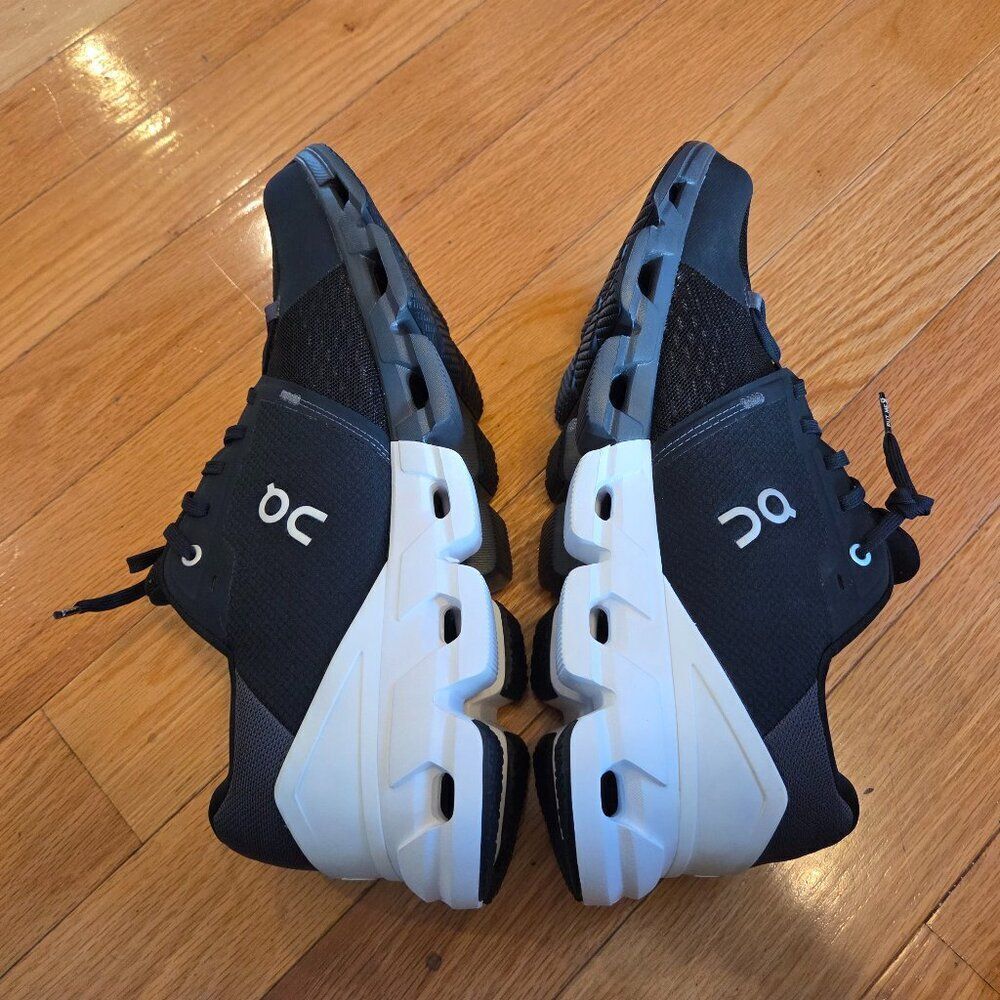 On Cloudflyer Mens Running Shoes *Different Sizes Left Size 12.5 Right Size 11.5 - Picture 8 of 14